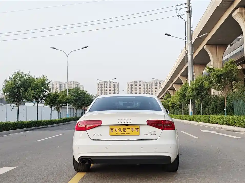 Audi A4L 2013 35 TFSI Automatic Comfort фото 17