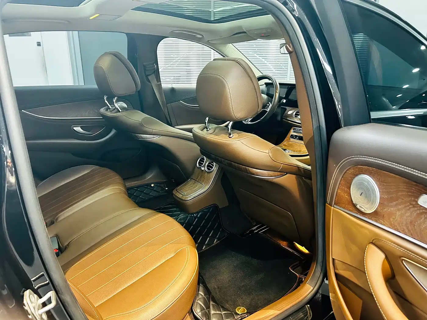 Mercedes-Benz E-Class 2023 Facelift E 300 L Fashion фото 18