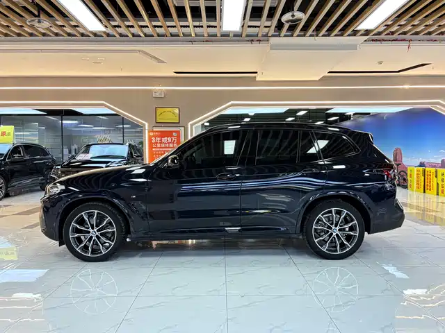 BMW X3 2023 xDrive30i Leading M Night Package — фото 2