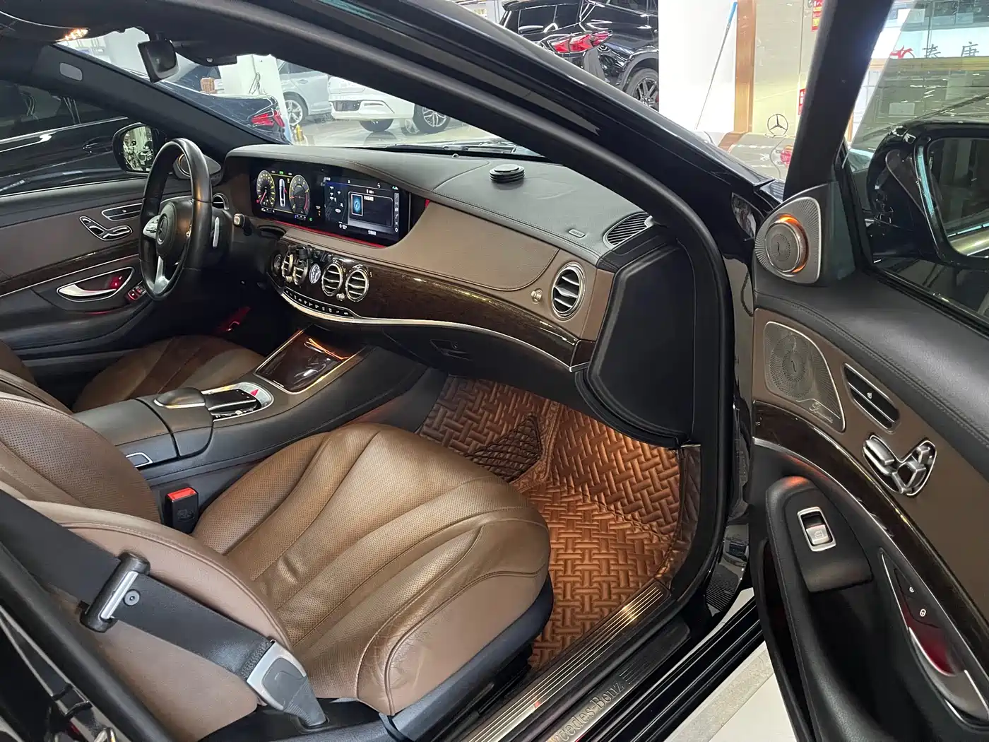 Mercedes-Benz S-Class 2019 S 320 L Ultimate Edition фото 8