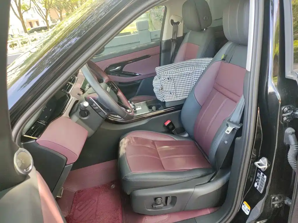 Land Rover Range Rover Evoque 2025 2024 Range Rover Evoque L 249PS Light Master Edition