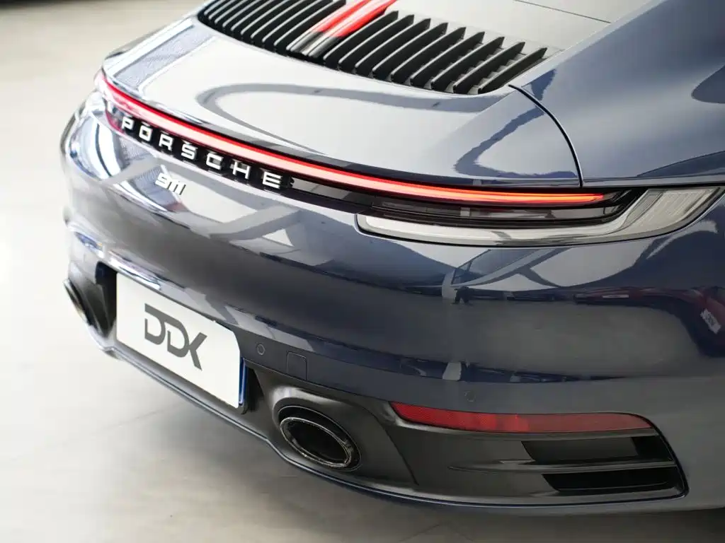 Photo 6 - Porsche 911