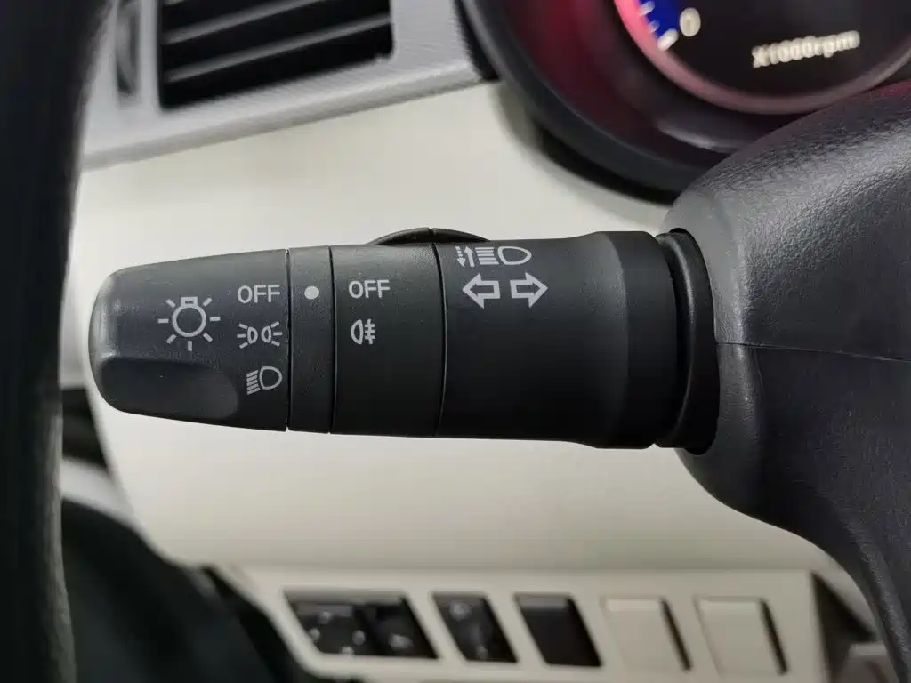 Venucia R50 2018 2016 Model 1.6L Manual Elite Edition