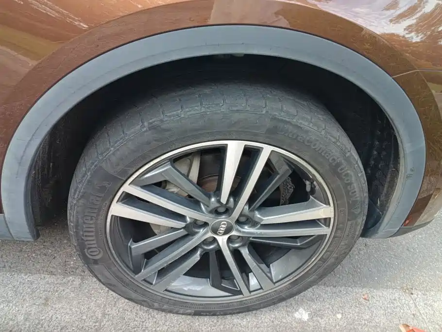Photo 6 - Audi Q5L