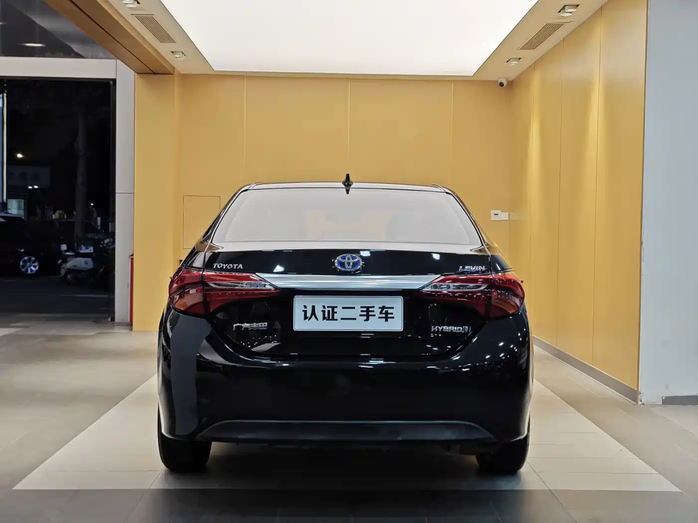 Toyota Levin 2016 Hybrid 1.8H GS E-CVT Elite Sunroof фото 27