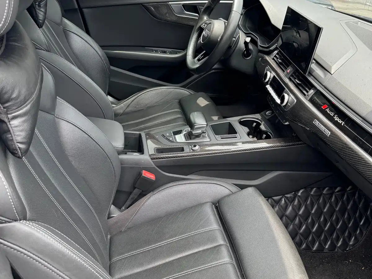 Audi A4L 2020 40 TFSI Luxury Dynamic фото 17