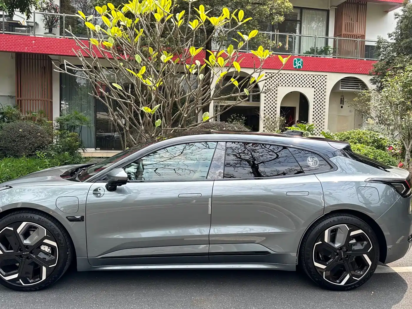 ZEEKR EXTREME KRYPTON 001