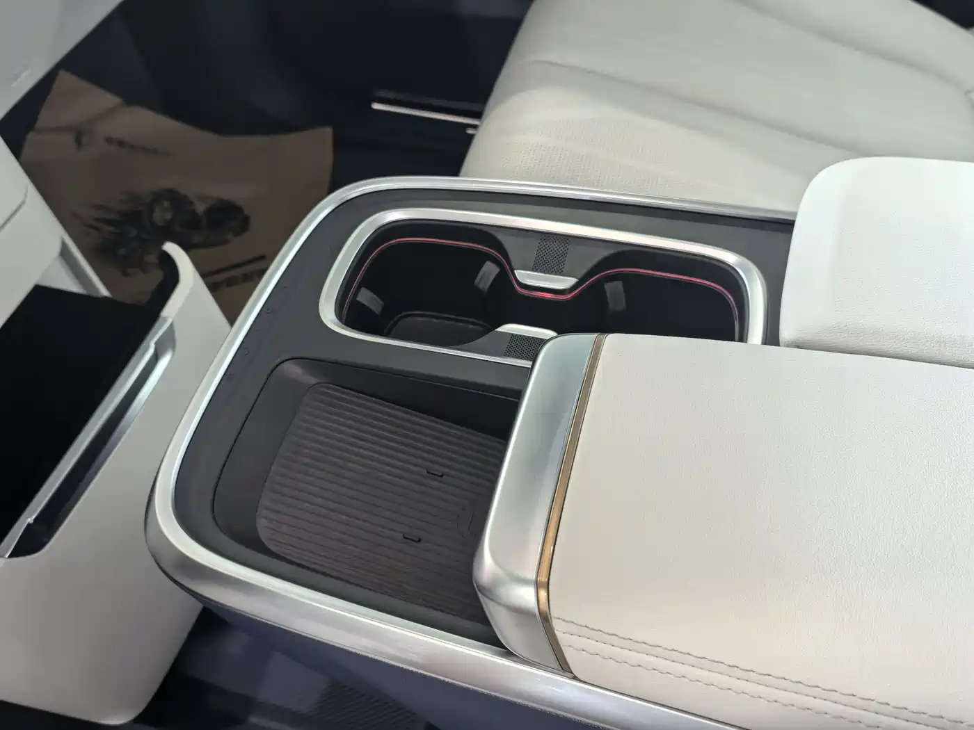 Buick Century 2025 2.0T 6-Seater World Edition фото 7
