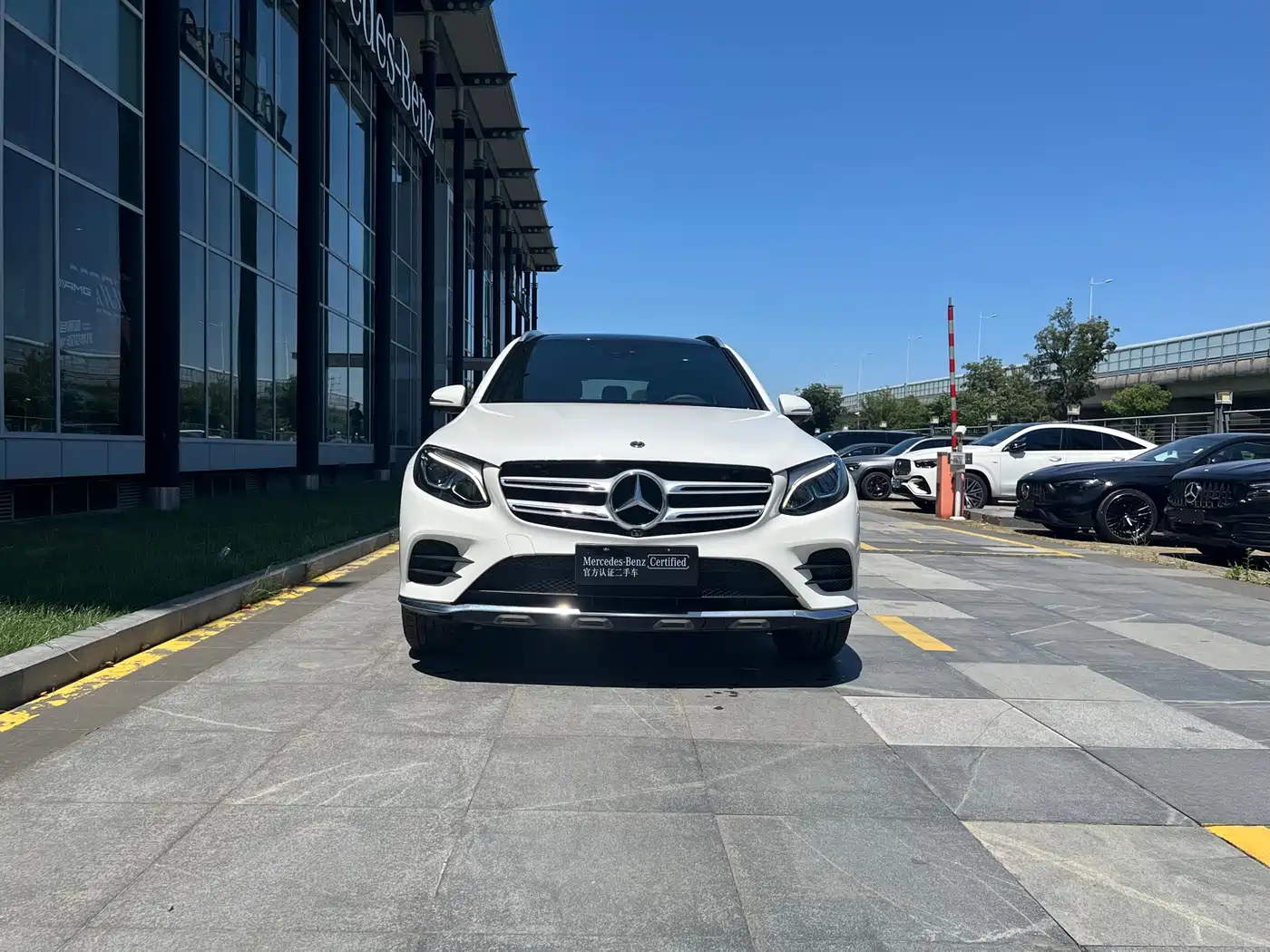 Mercedes-Benz GLC 2019 GLC 260 4MATIC Dynamic фото 2