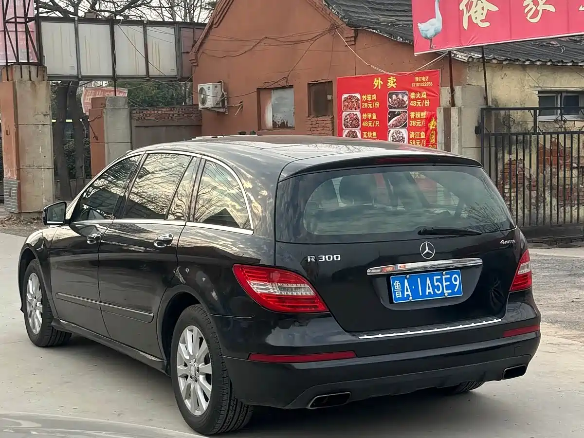 Mercedes-Benz R-Class 2011 R 300 L Business Class фото 3