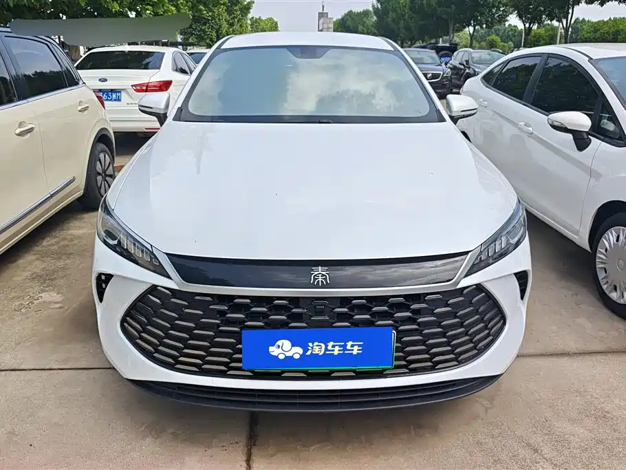 BYD Qin PLUS 2025 DM-i Smart Drive 55KM Leader фото 2