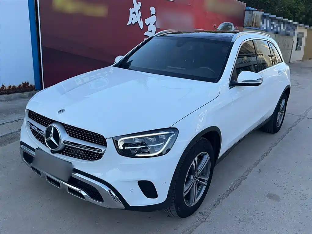 MERCEDES-BENZ GLC