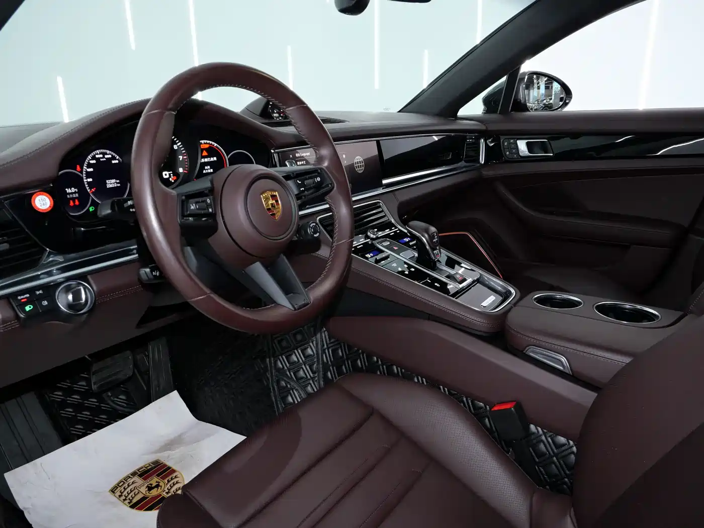 Porsche Panamera 2022 Panamera 4 Executive Long Wheelbase Platinum Edition 2.9T фото 7