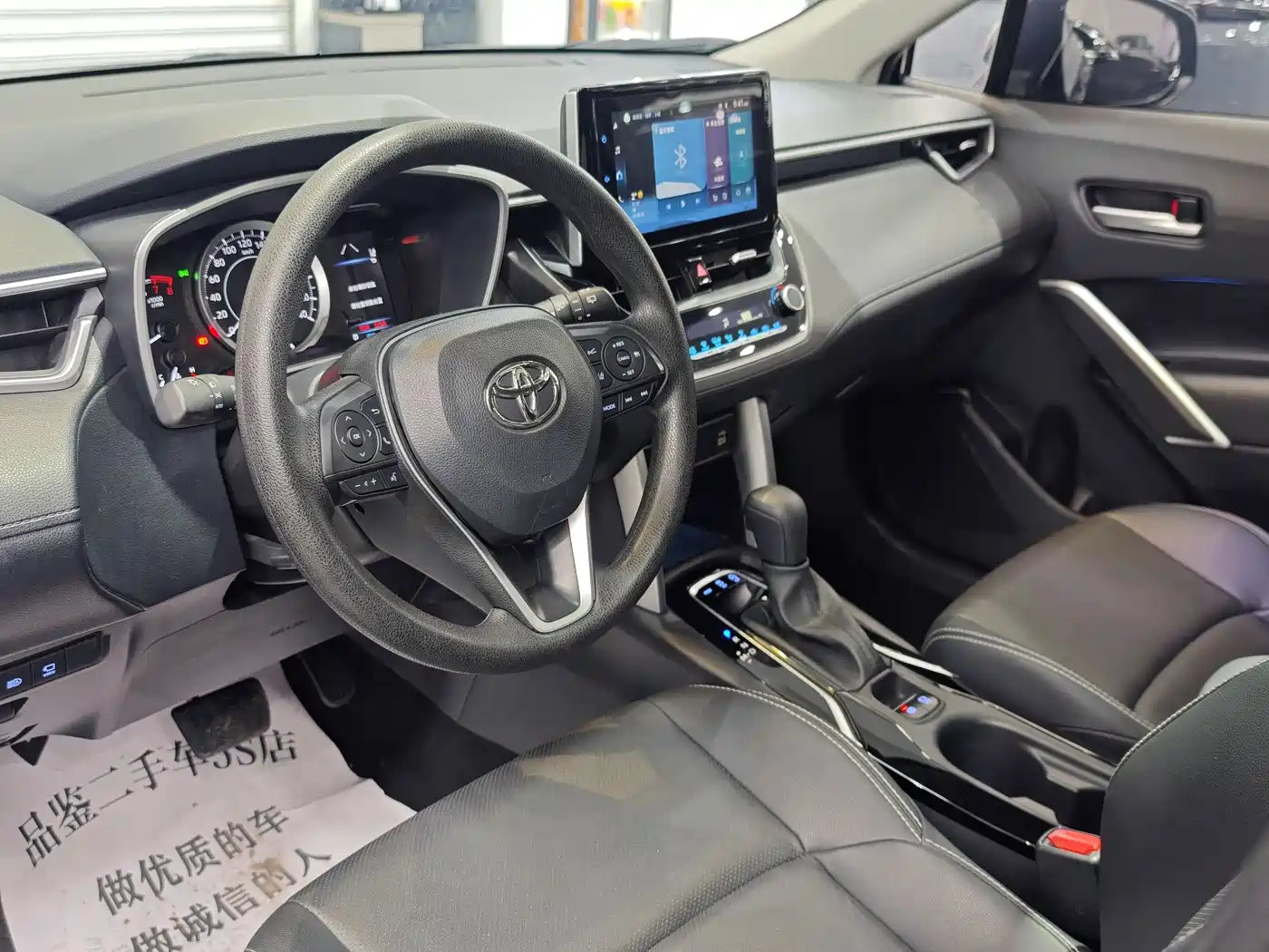 Toyota Frontlander 2022 2.0L CVT Luxury PLUS Edition фото 16