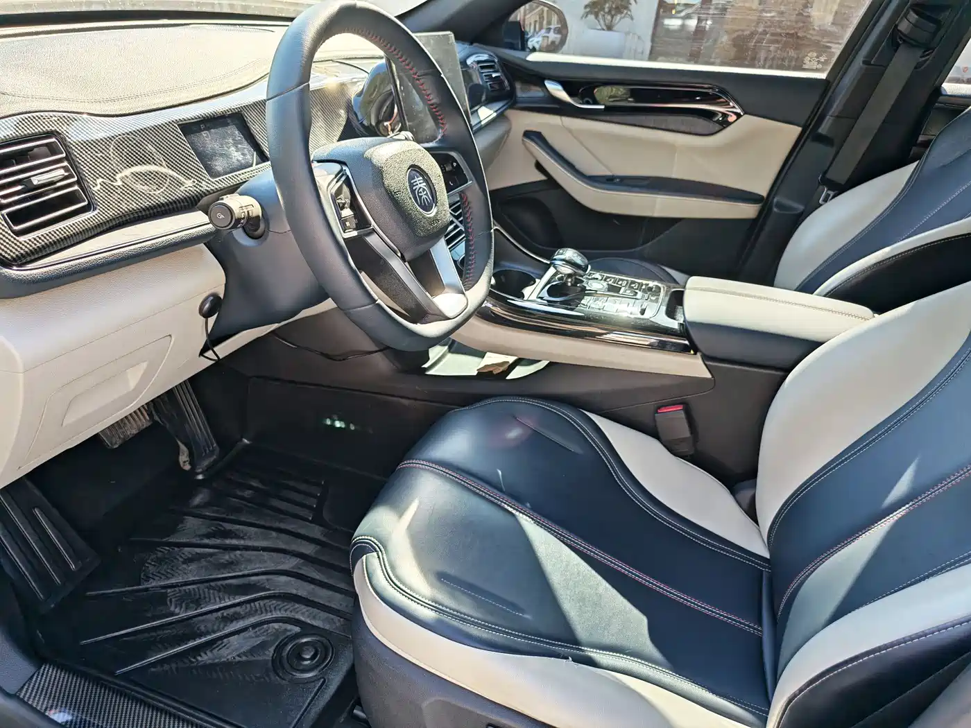 BYD Qin PLUS 2021 DM-i 55KM Premium фото 16