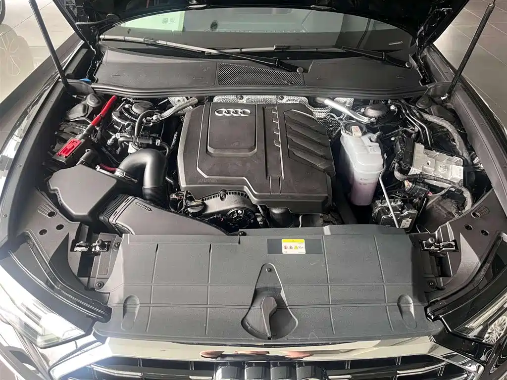 Audi A6L 2025 45 TFSI quattro Premium Sport фото 14