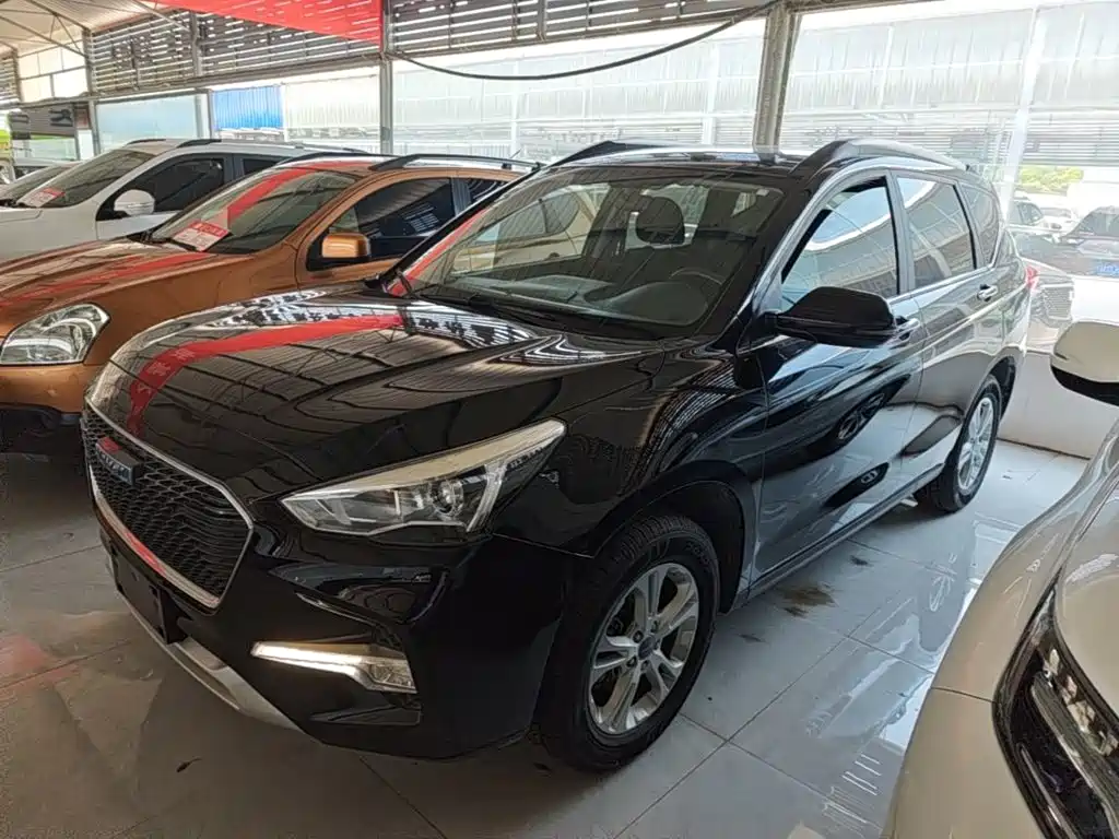 Фото 2 - Haval M6