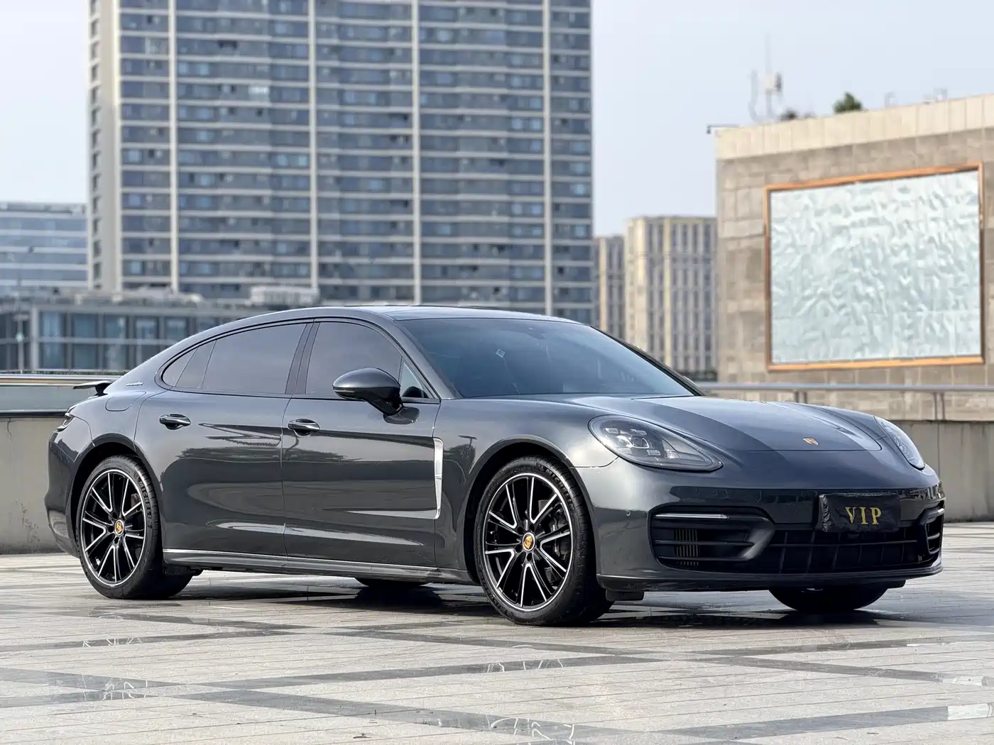 PORSCHE PANAMERA
