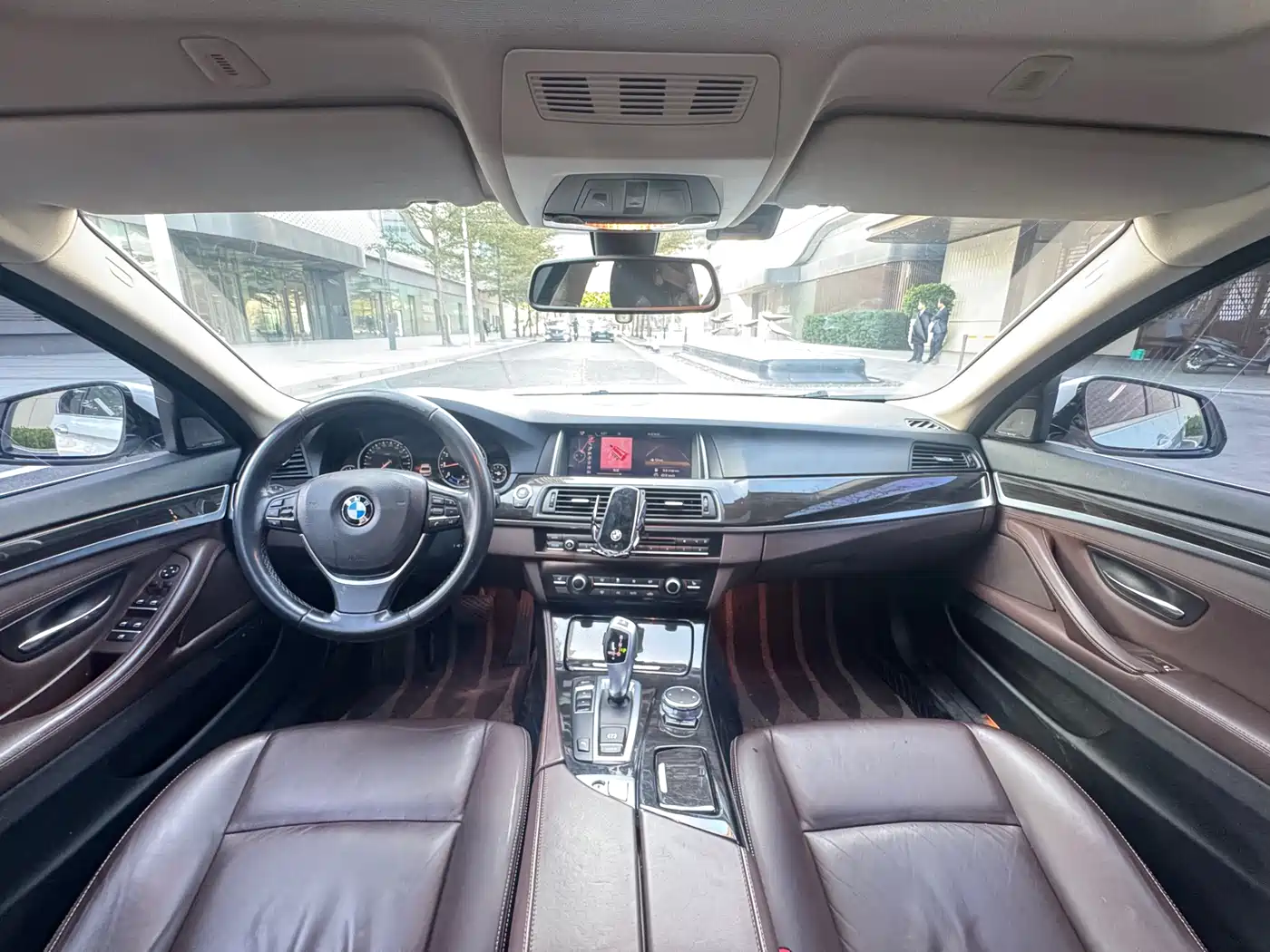 BMW 5 Series 2014 525Li Luxury Design Package фото 15