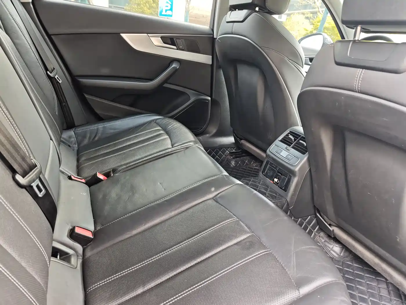 Audi A4L 2020 40 TFSI Fashion Dynamic Edition фото 12