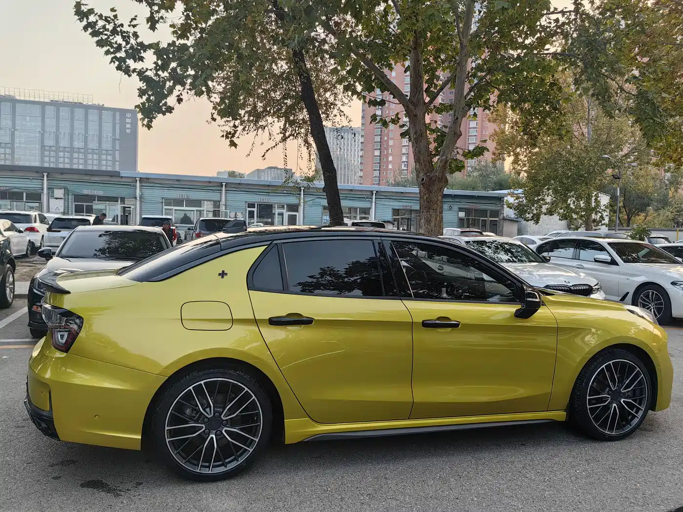 Lynk & Co 03 2020 03+ 2.0TD Auto Performance Package Edition фото 6