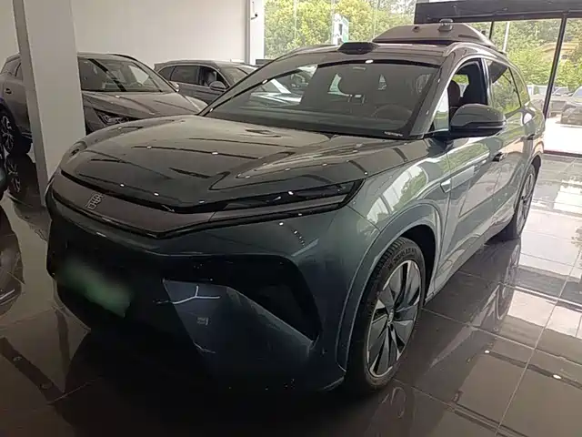 BYD Tang L 2025