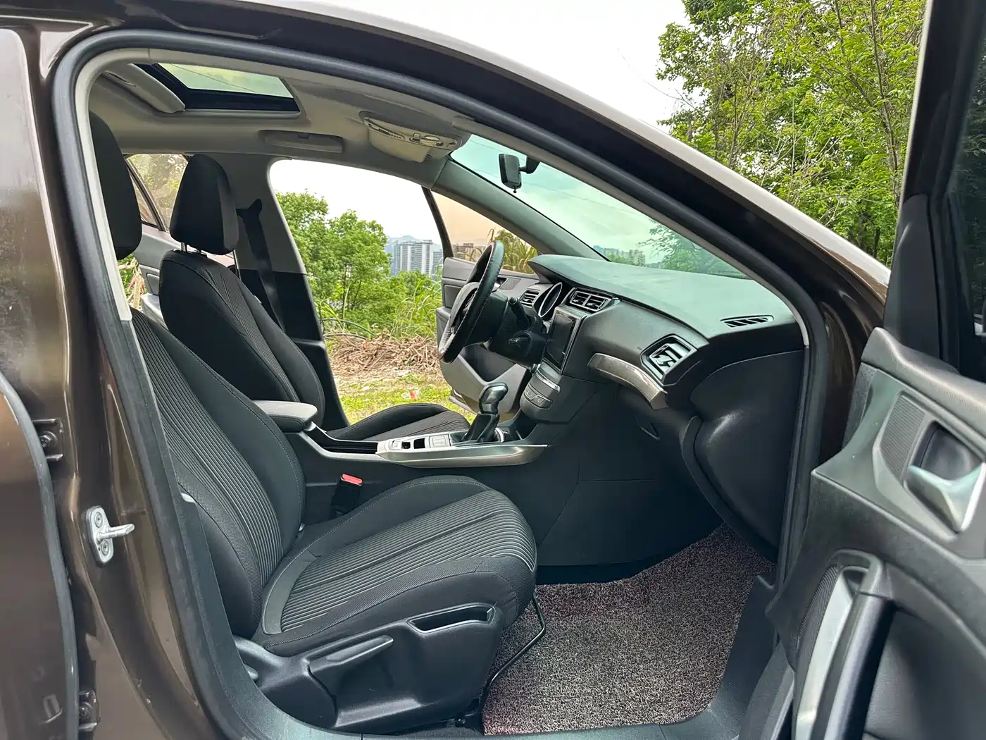Peugeot 408 2014 1.8L Automatic Luxury Edition фото 12
