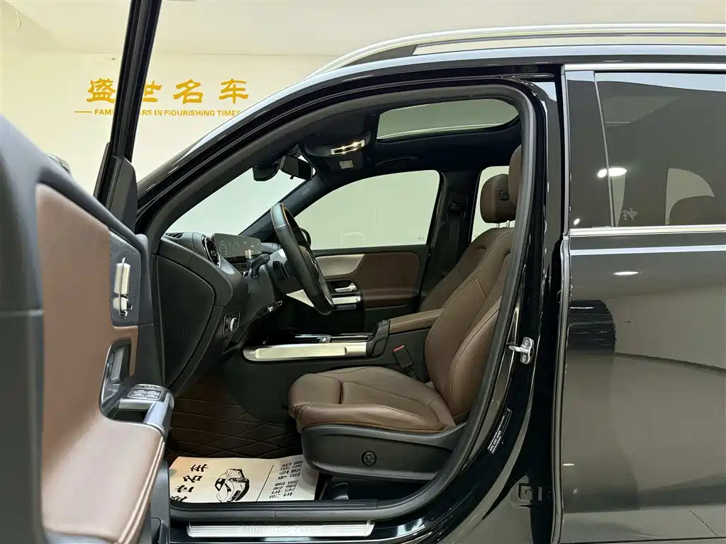 Mercedes-Benz GLB 2024 Facelift GLB 200 Dynamic фото 5