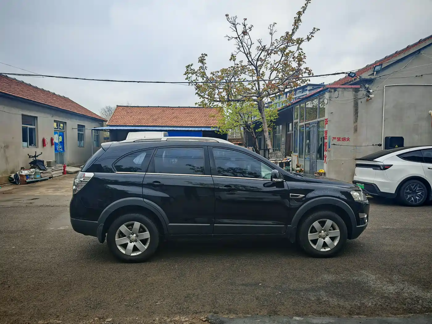 Chevrolet Captiva 2012 Model 2.4L 2WD Urban Edition 5-Seater фото 13