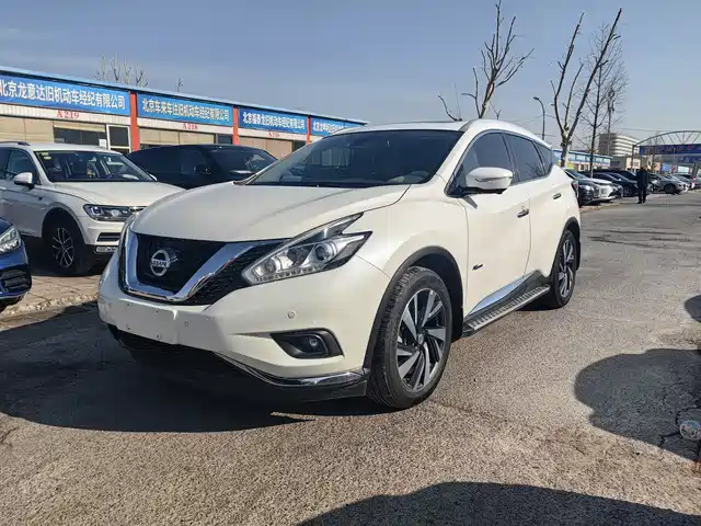 NISSAN LOULAN