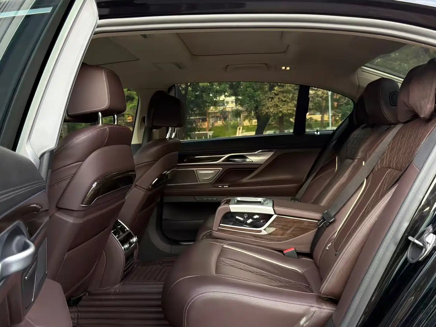 BMW 7 Series 2019 730Li Luxury Package фото 8