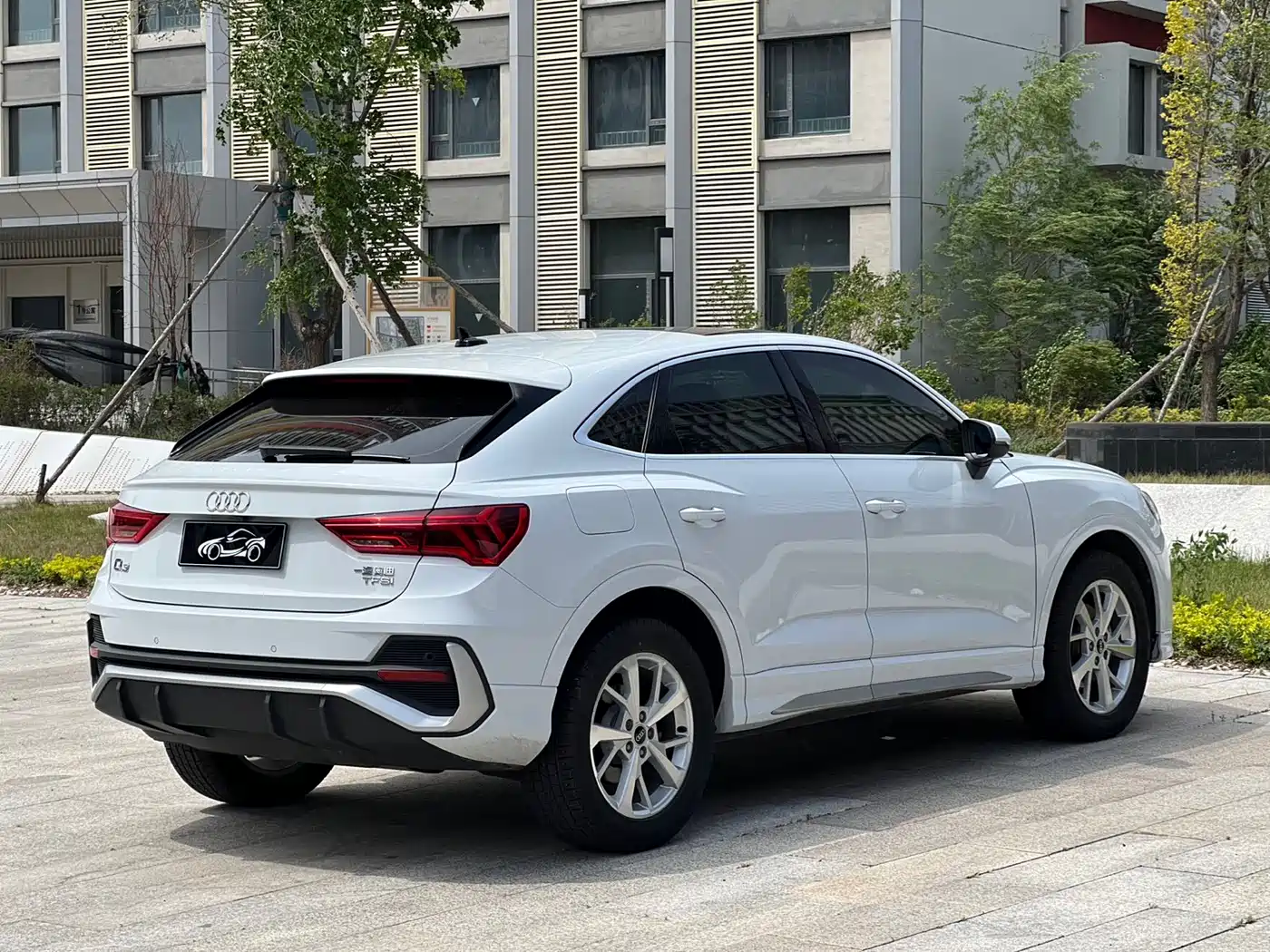 Audi Q3 Sportback 2022 35 TFSI Progressive фото 9