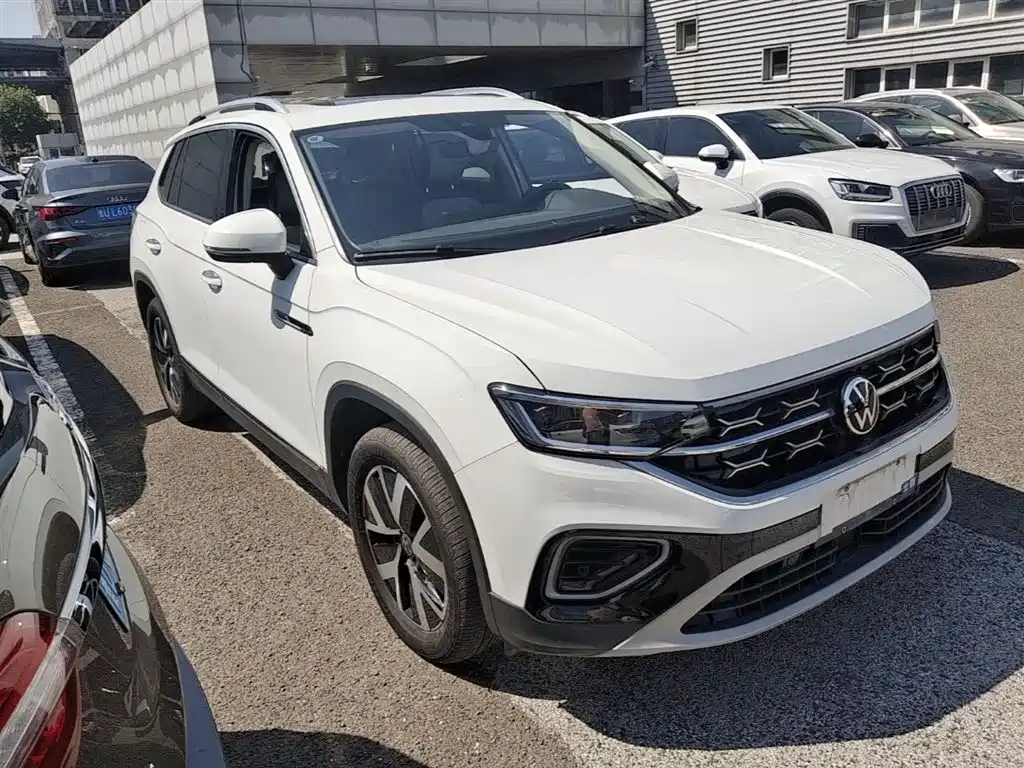 Volkswagen Tayron 2023 300TSI 2WD Luxury Plus Advanced Edition фото 4