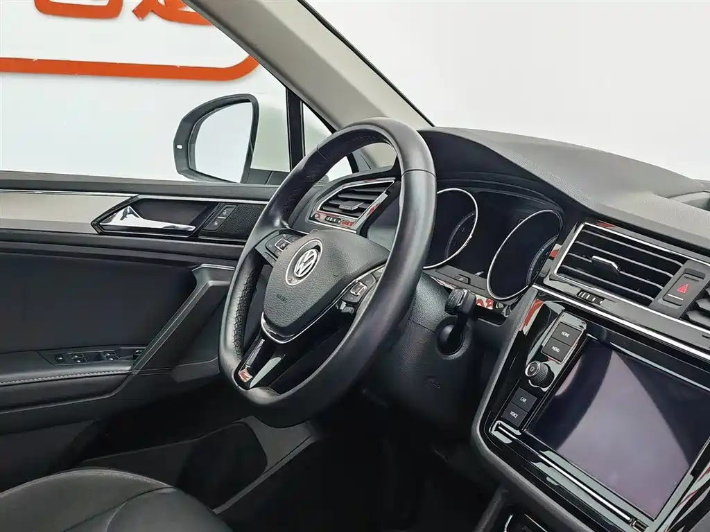Volkswagen Tiguan L 2018 280TSI Automatic 2WD Comfort фото 22