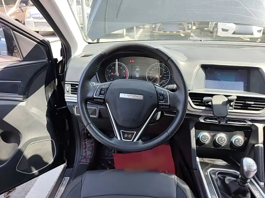 Фото 11 - Haval H6