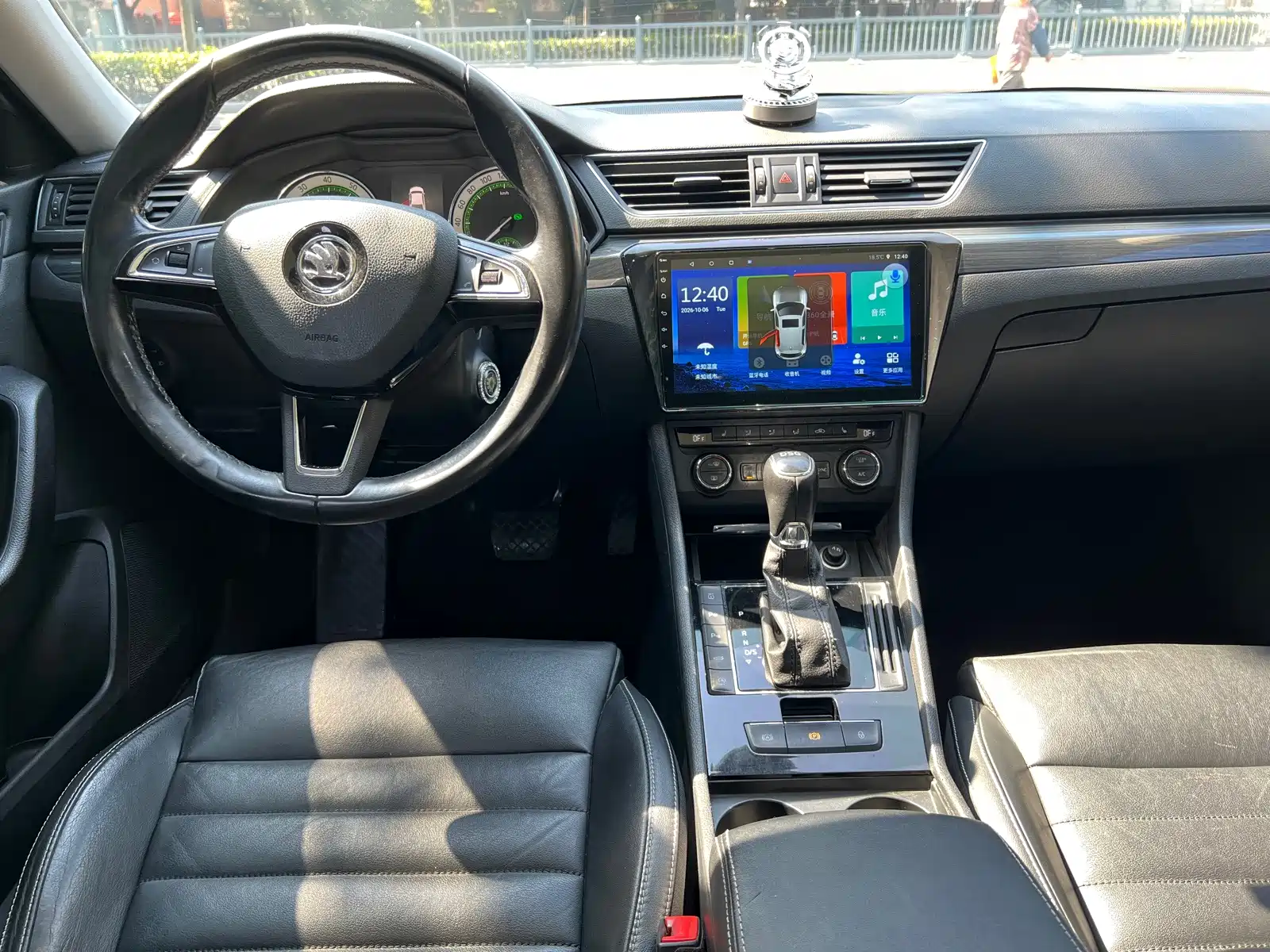 Photo 11 - Škoda Superb