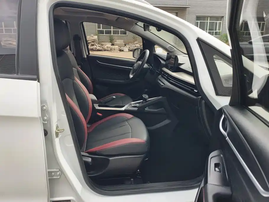 Geely Vision X3 2022 2021 PRO 1.5L CVT Premium