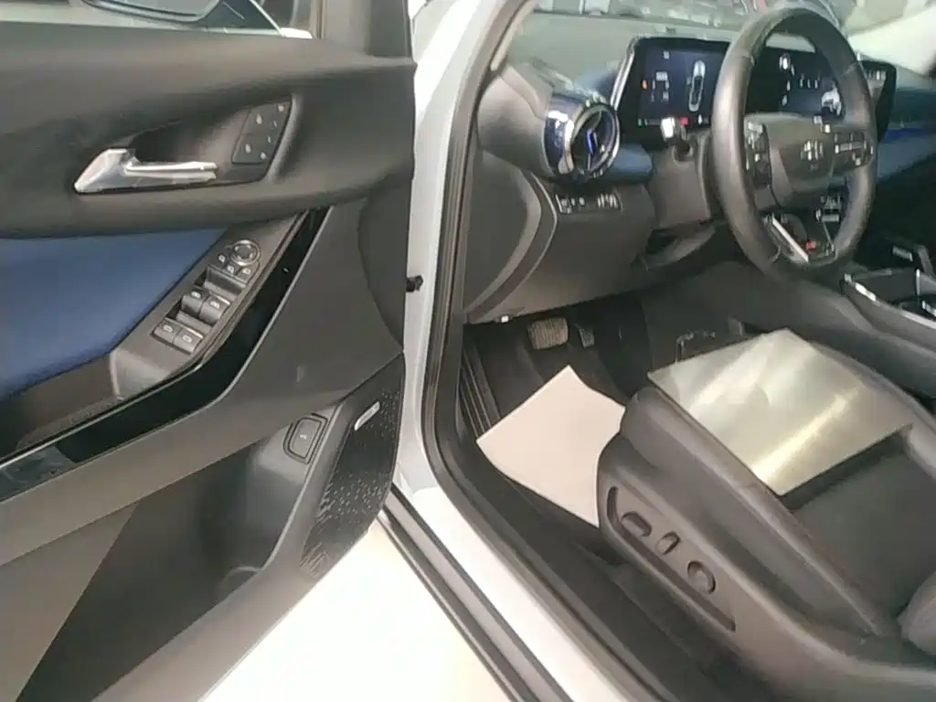 Chevrolet Equinox Plus 2024 2024 102km RS Ultimate Edition