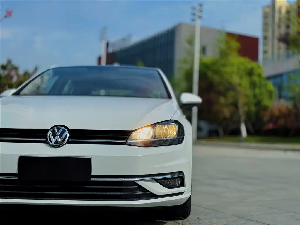 Volkswagen Golf 2018 230TSI Automatic Comfort фото 8