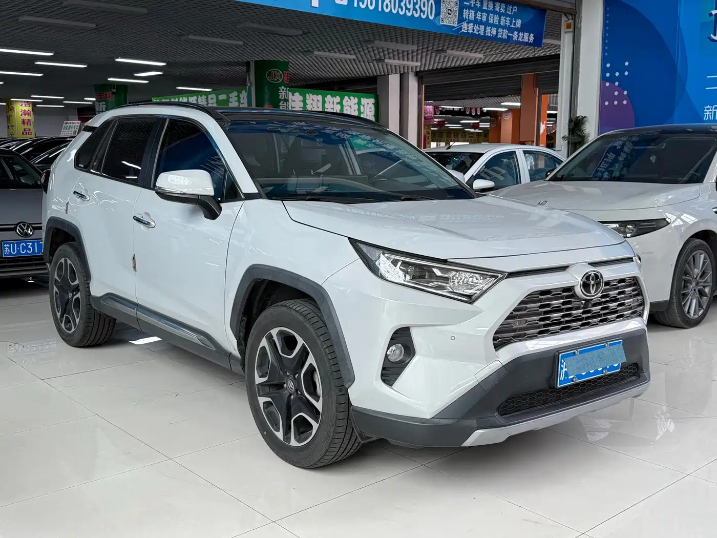 Toyota RAV4 Rongfang 2020 2.0L CVT 2WD Prestige Edition фото 3