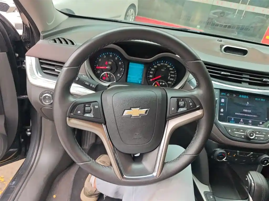 Chevrolet Malibu 2016 2.0L Automatic Luxury фото 11