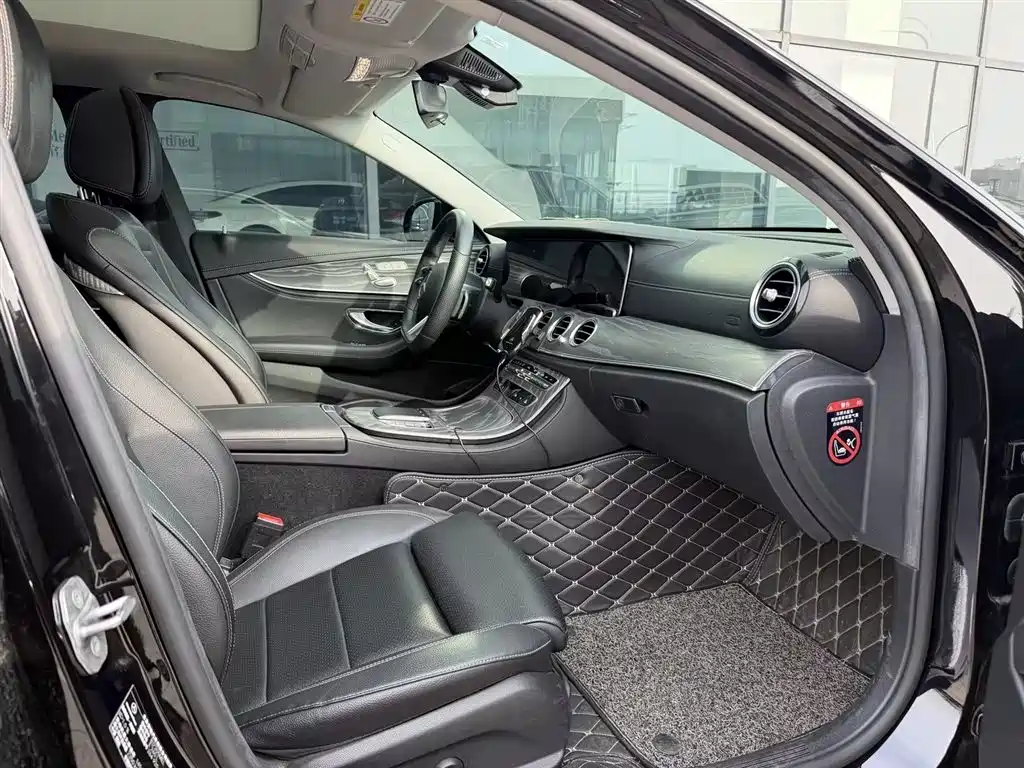 Mercedes-Benz E-Class 2022 E 260 L Sport фото 12