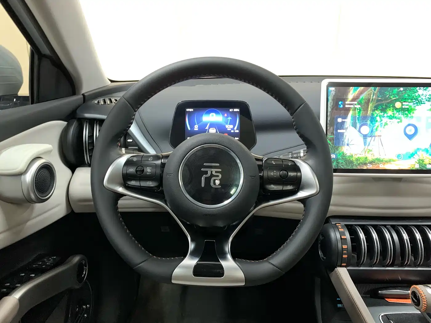 BYD Yuan PLUS 2024 Glory Edition 510KM Advanced фото 15