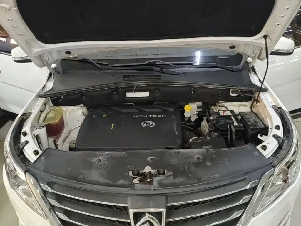 Baojun 560 2017 2016 1.8L iAMT Elite