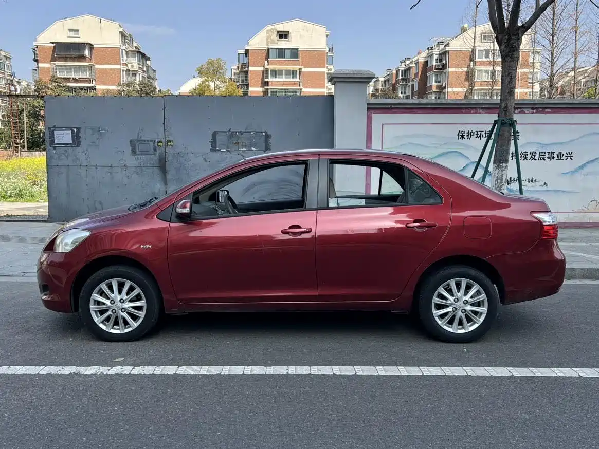 Toyota Vios 2010 Model 1.6L GL-i AT фото 12