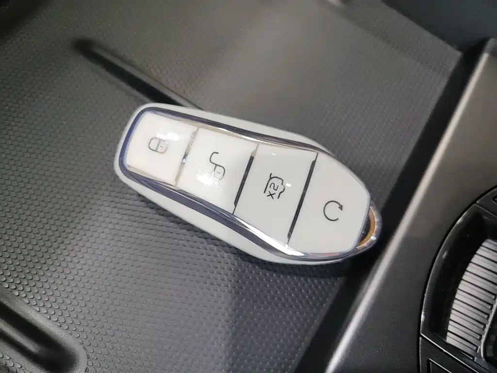 BYD Seal 06 New Energy 2025 DM-i Smart Drive Edition 120KM Prestige фото 9