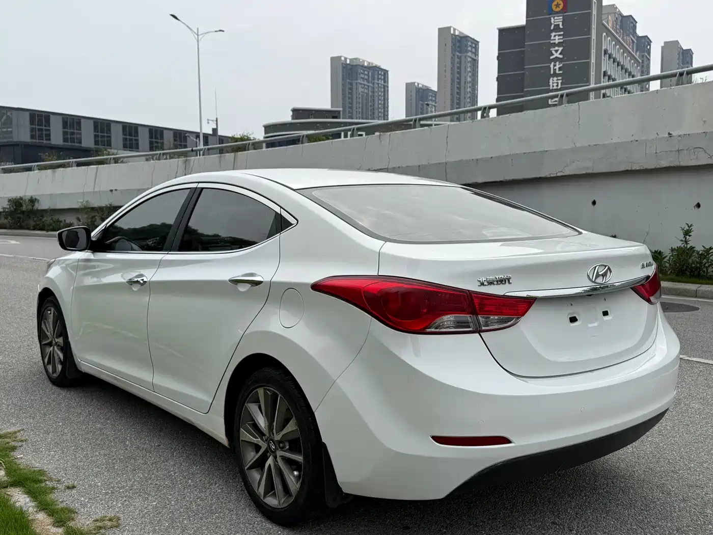 Hyundai Langdong 2015 1.6L Auto Premium фото 5