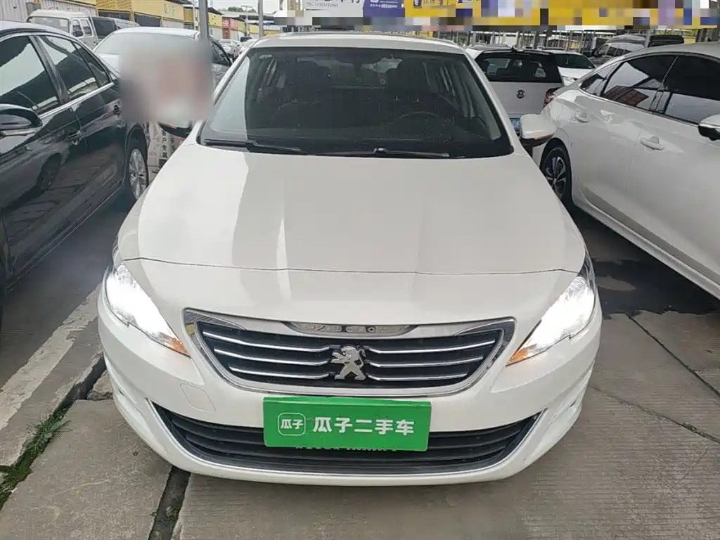 Peugeot 408 2016 1.6T Automatic Luxury Edition фото 3