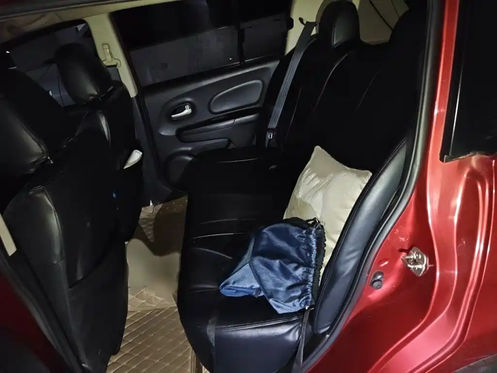 Venucia R50 2014 2013 1.6L Auto Fashion