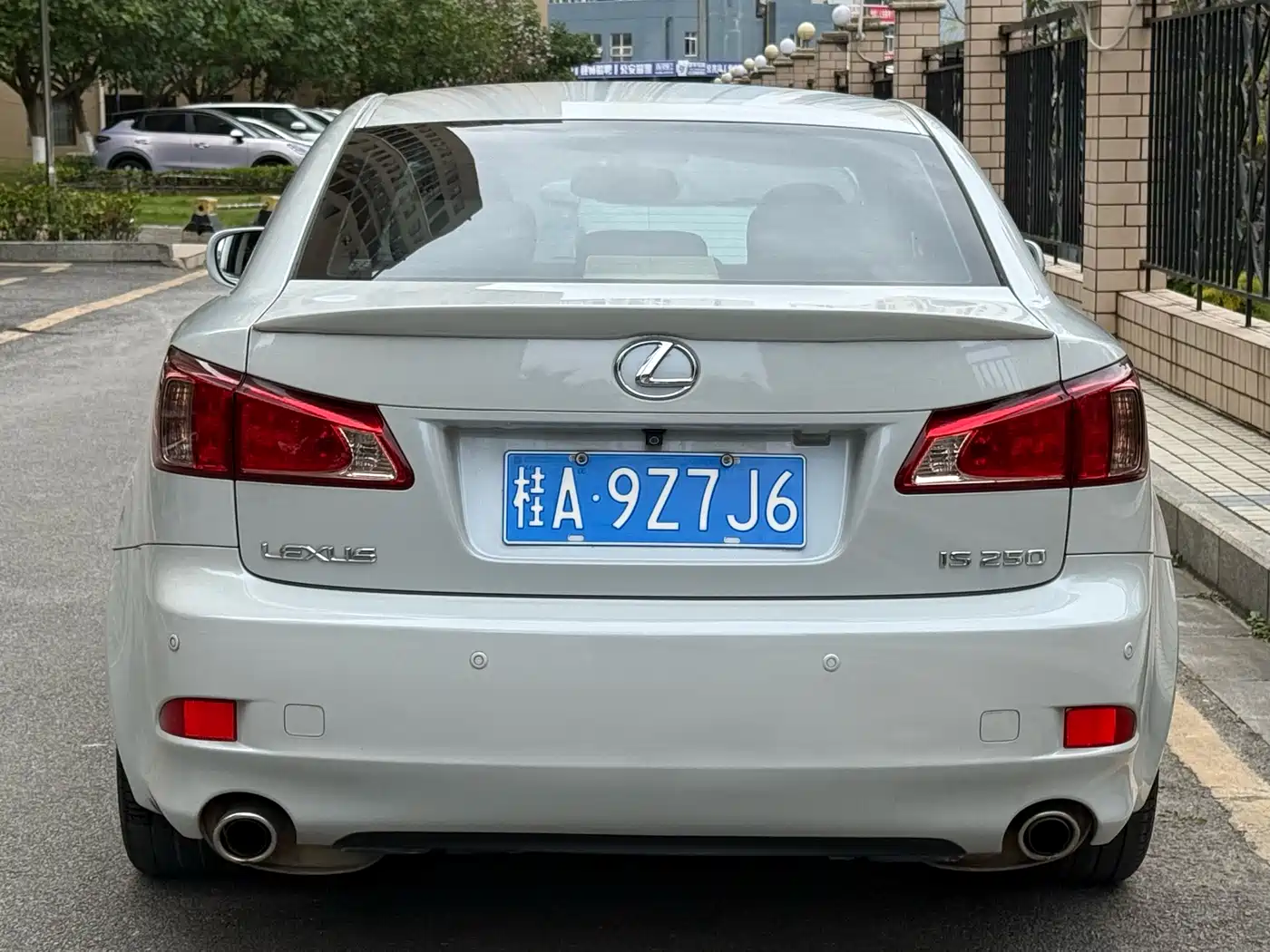 Lexus IS 2011 250 Luxury фото 4